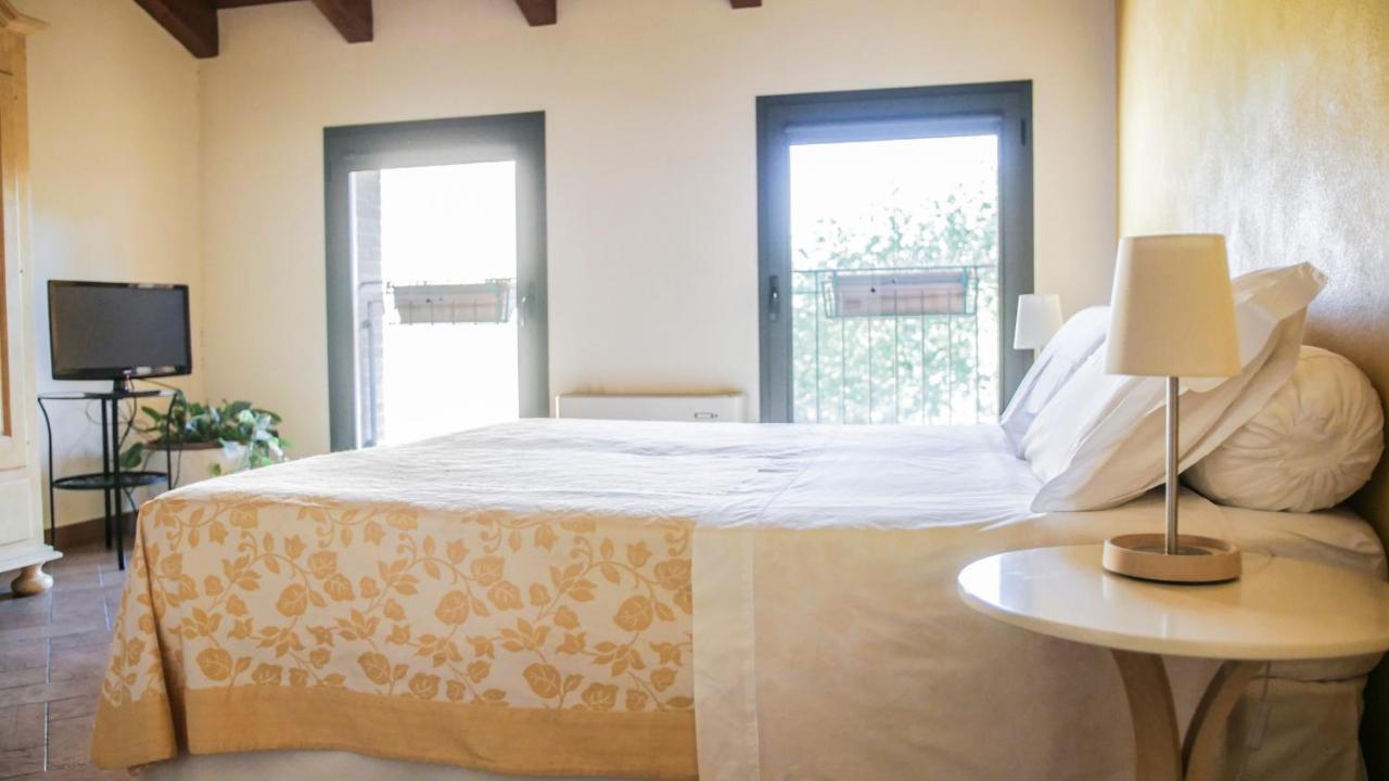 Quattrocolli B&B 콰트로 카스텔라 외부 사진